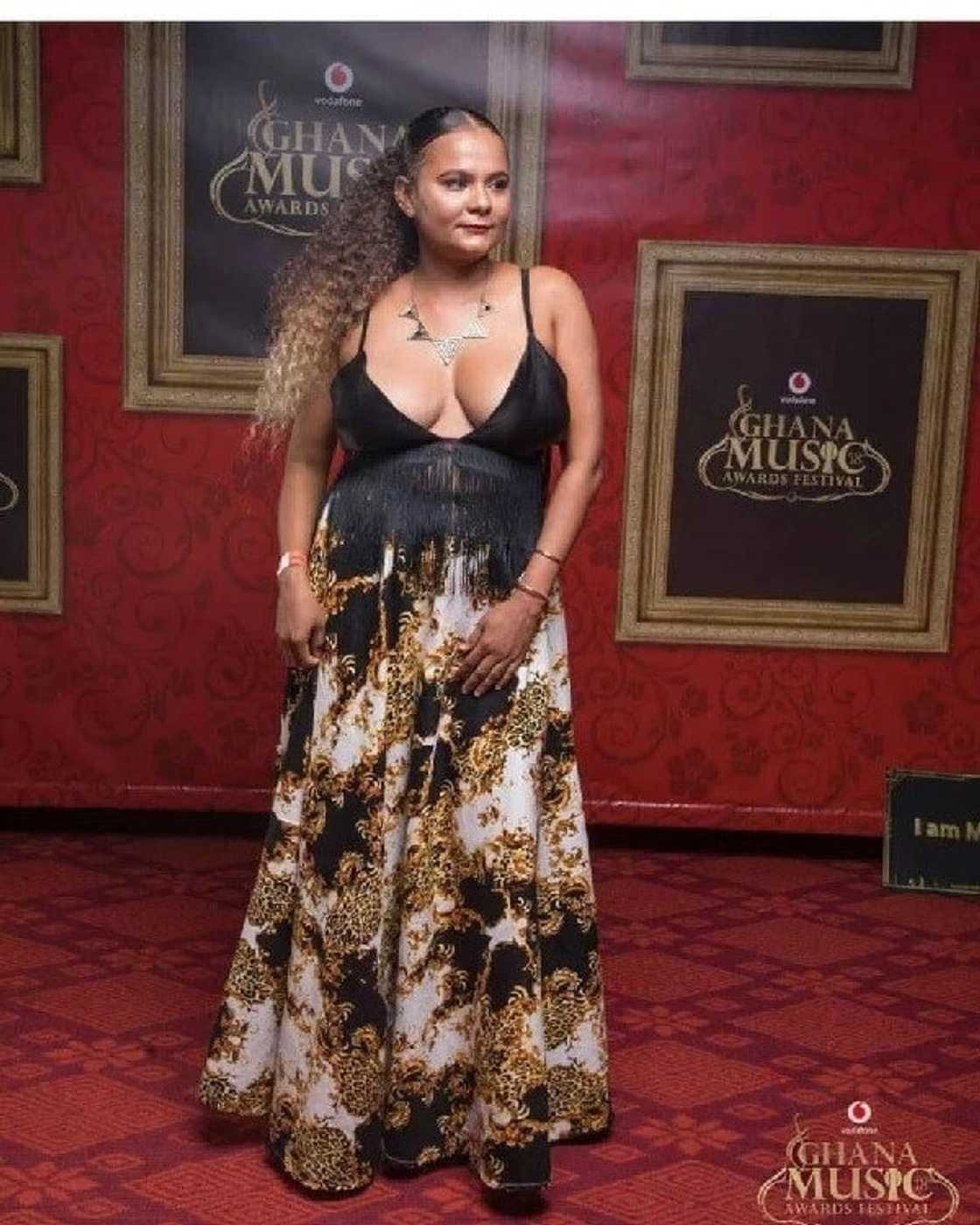 'Braless' celebrities spotted at the 2018 VGMA