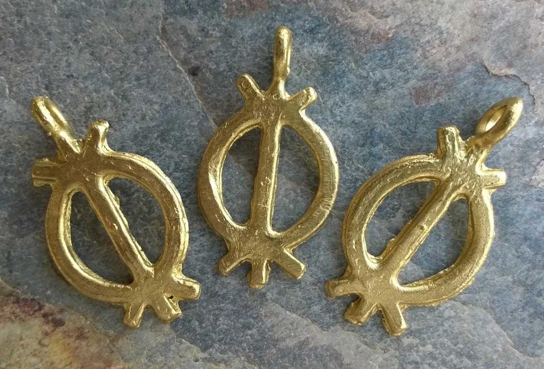 Ghanaian traditional symbols and their meanings Ghanaian traditional symbols and their meanings