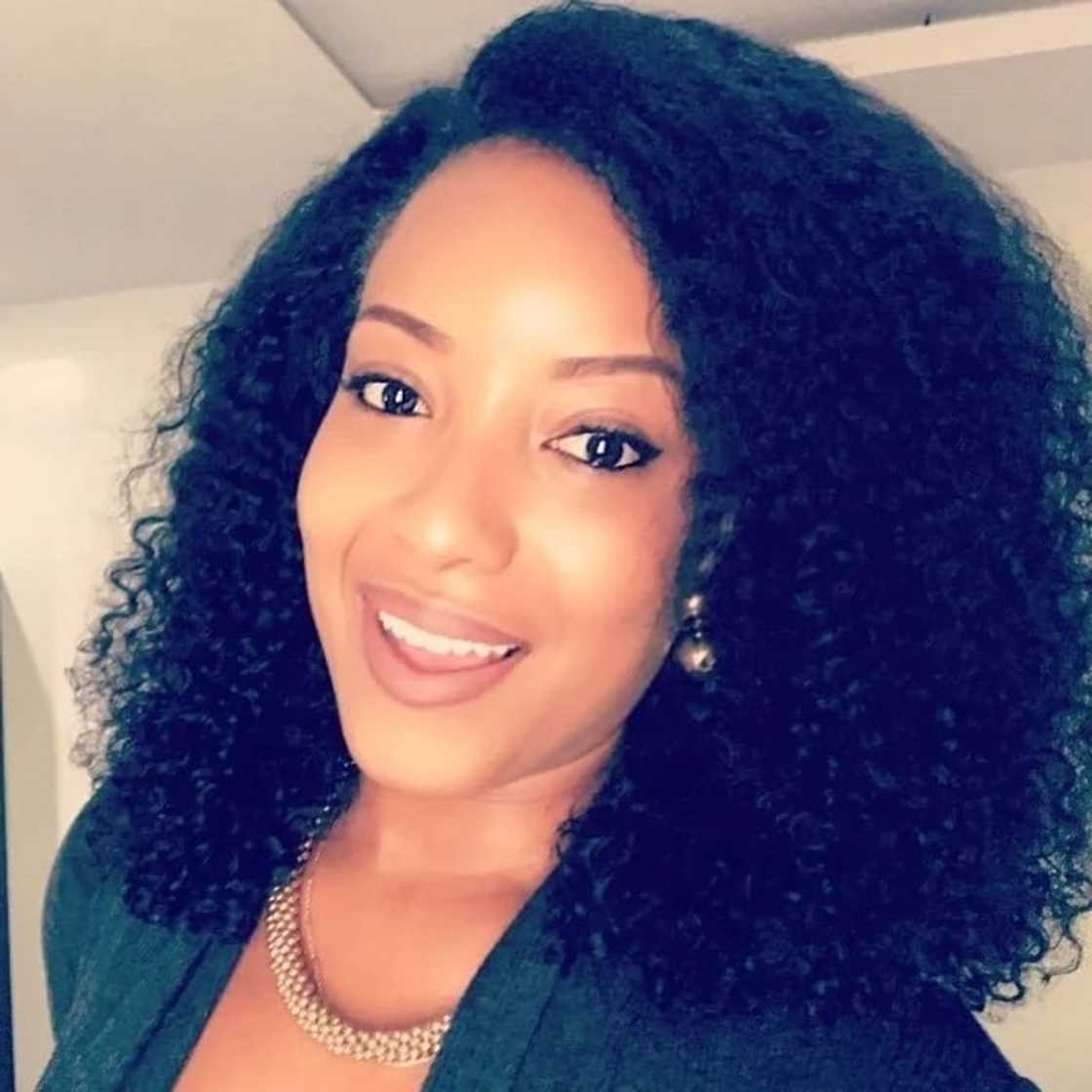 Joselyn Dumas on how she almost has plastic surgery Joselyn Dumas on how she almost has plastic surgery