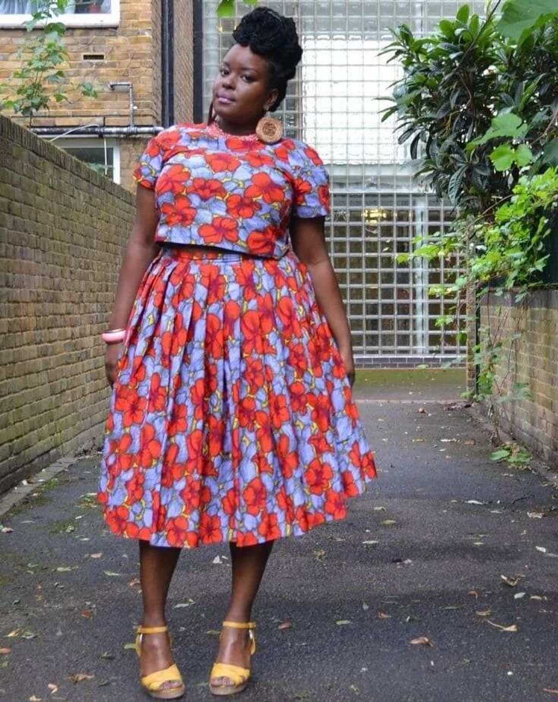 Best tops to wear with African print skirts (February 2019) - YEN.COM.GH