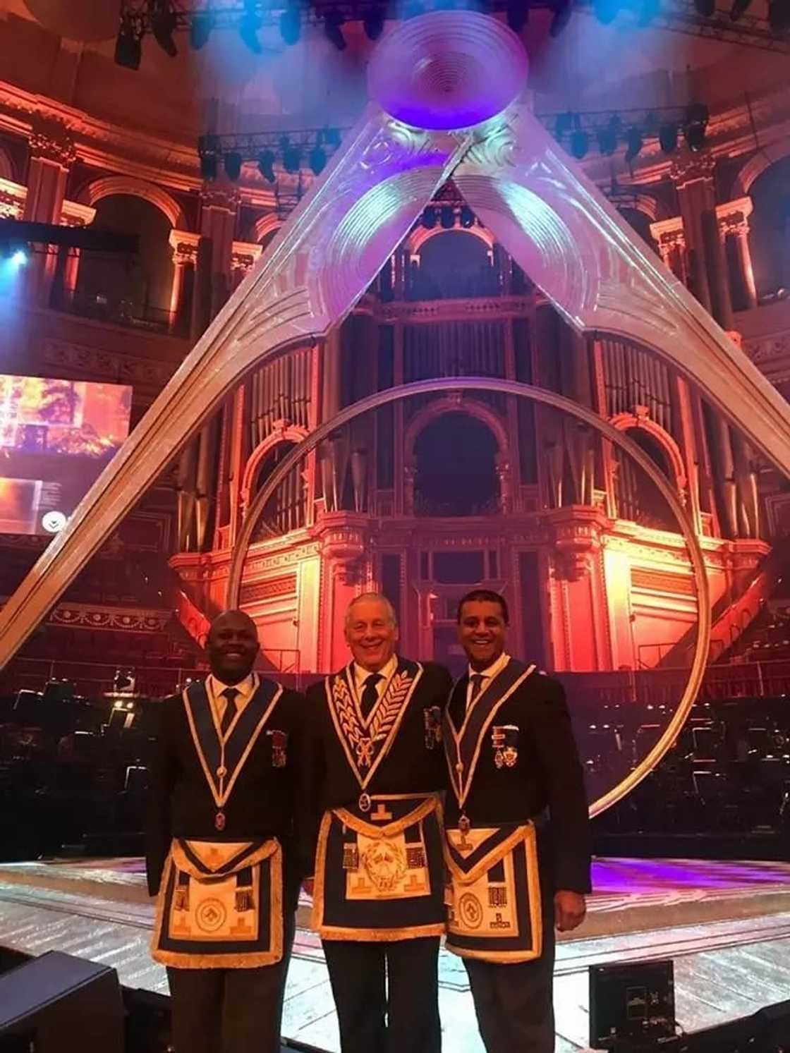 Brothers of Grande Lodge of Freemasons Brothers of Grande Lodge of Freemasons