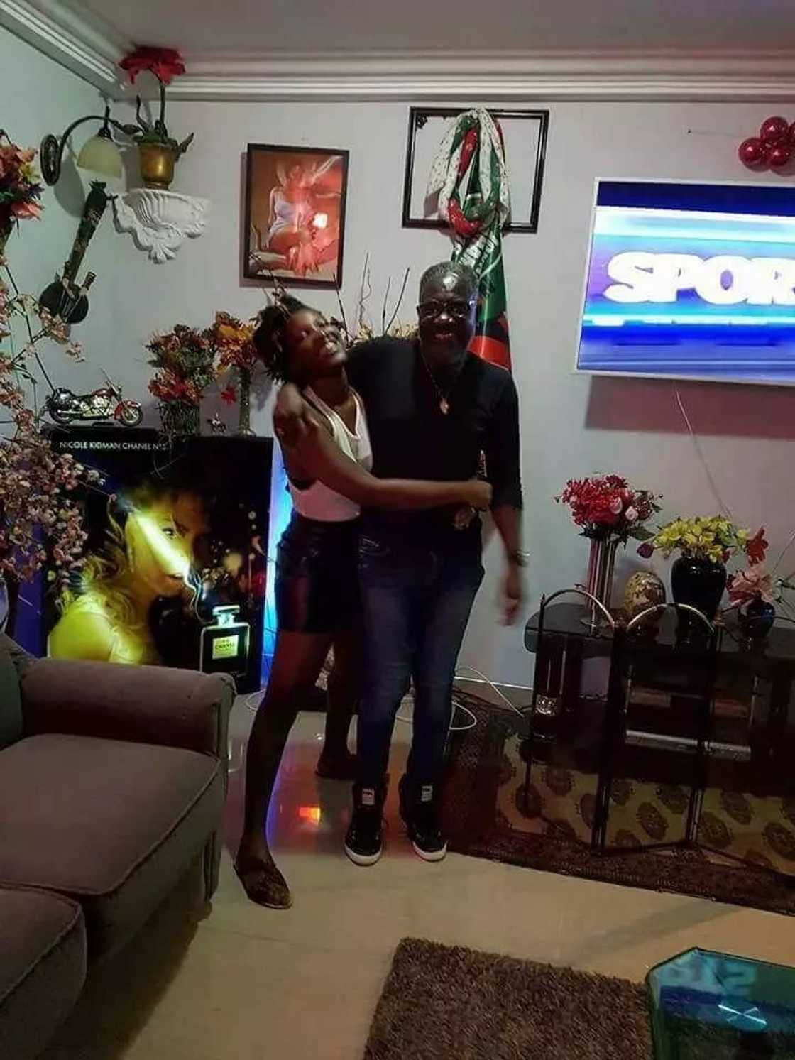 Ebony and her dad were very close Ebony and her dad were very close