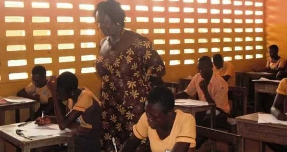 No end-of-term exams for KG to JHS 3 students - GES directs school heads No end-of-term exams for KG to JHS 3 students - GES directs school heads