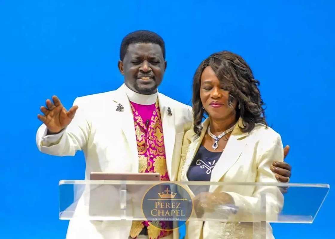 Photos: Bishop Agyin-Asare celebrates wife Vivian on birthday Photos: Bishop Agyin-Asare celebrates wife Vivian on birthday