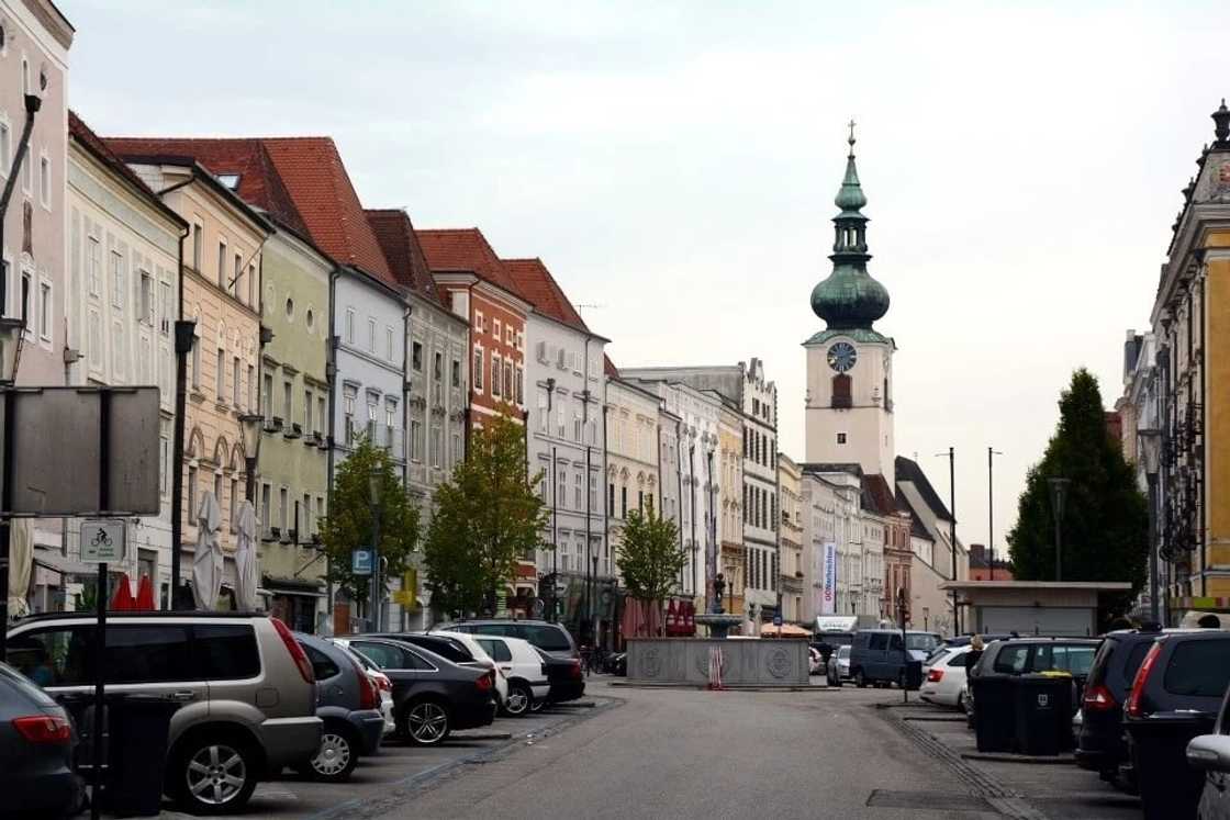 List of popular cities in Austria
List of names of cities in Austria
States in Austria
List of biggest cities in Austria List of popular cities in Austria
List of names of cities in Austria
States in Austria
List of biggest cities in Austria