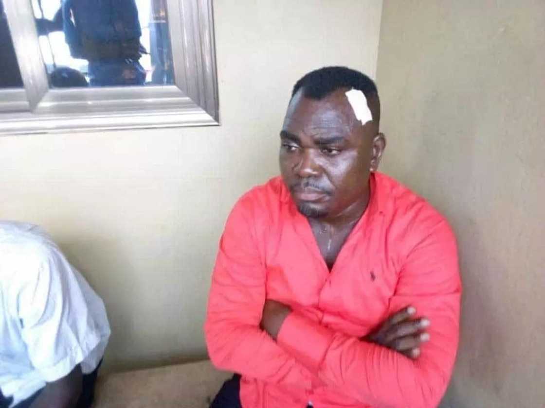 Pastor abandons corpse in front of drinking bar in Kumasi Pastor abandons corpse in front of drinking bar in Kumasi