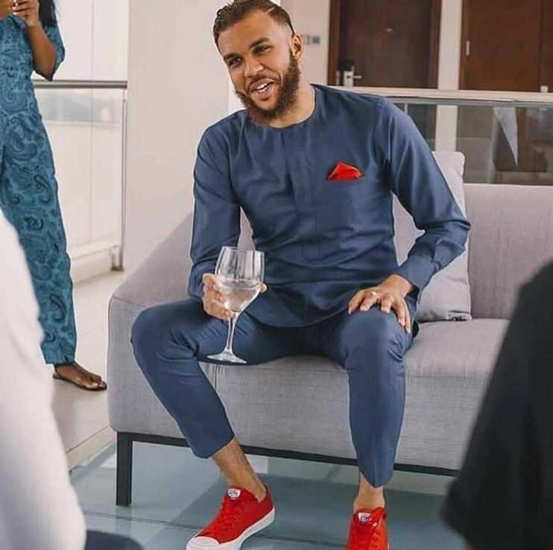 Nigerian clothing for men Trends in 2020 photos YEN.COM.GH