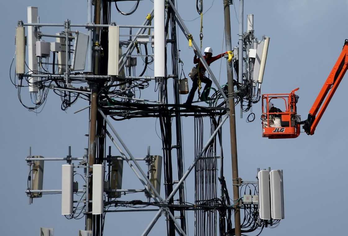 Ericsson and Nokia are hopeful over the medium-term as only of a quarter of mobile towers outside of China have been updated to 5G Ericsson and Nokia are hopeful over the medium-term as only of a quarter of mobile towers outside of China have been updated to 5G