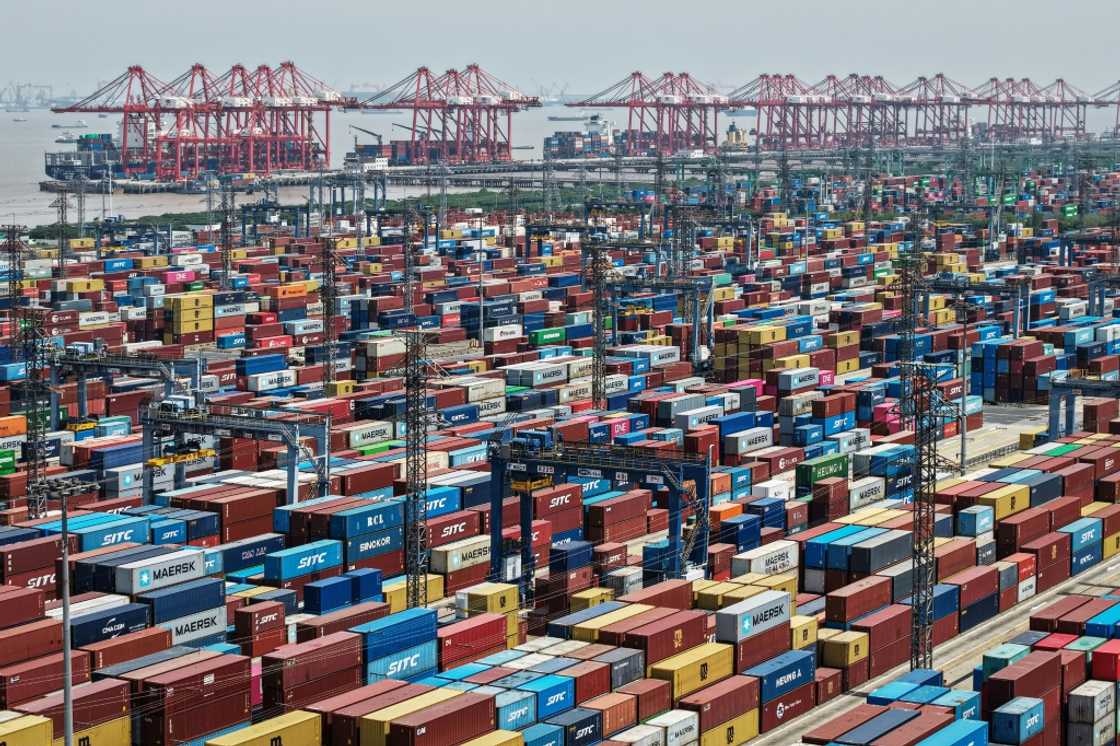 China and the United States -- the world's two largest economies -- are engaged in a mounting tit-for-tat trade row that has sparked global recession fears and rattled markets China and the United States -- the world's two largest economies -- are engaged in a mounting tit-for-tat trade row that has sparked global recession fears and rattled markets