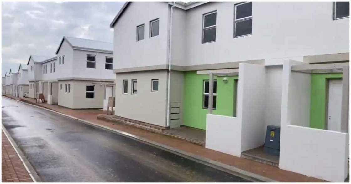 The Mountain View Housing Project in South Africa The Mountain View Housing Project in South Africa