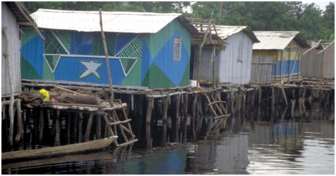 Nzulezu village