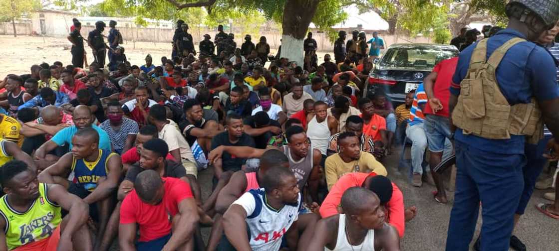 Police arrest 480 Illegal immigrants from Nigeria, Burkina Faso