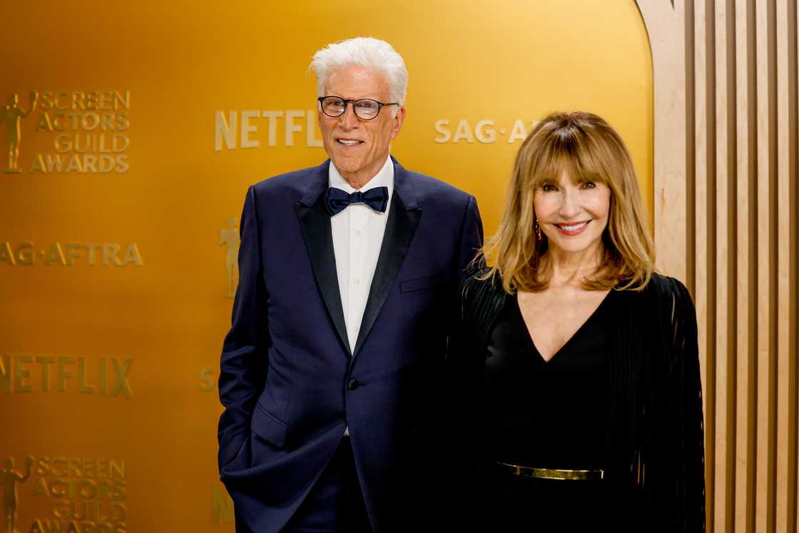 Ted Danson and Mary Steenburgen at the 31st Screen Actors Guild Awards