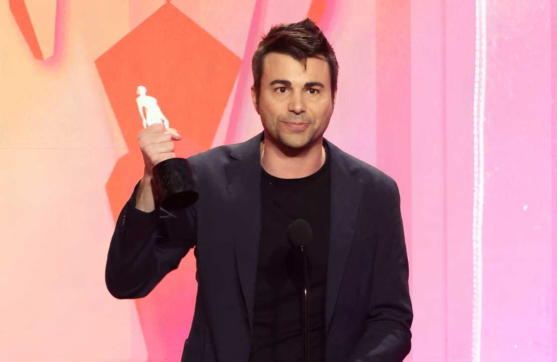 Mark Rober accepts the Creator for Social Good award