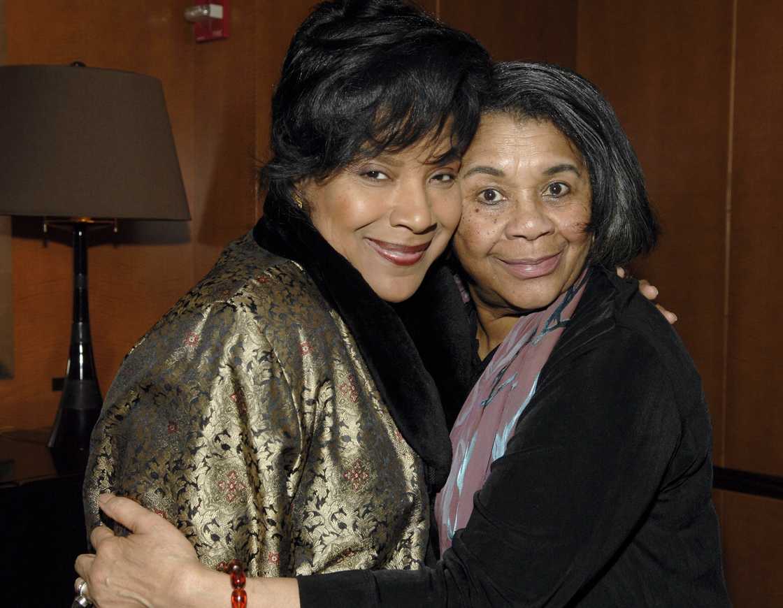 Phylicia Rashad and Mary Alice (right) during Signature Theatre Company's Salute to August Wilson Phylicia Rashad and Mary Alice (right) during Signature Theatre Company's Salute to August Wilson