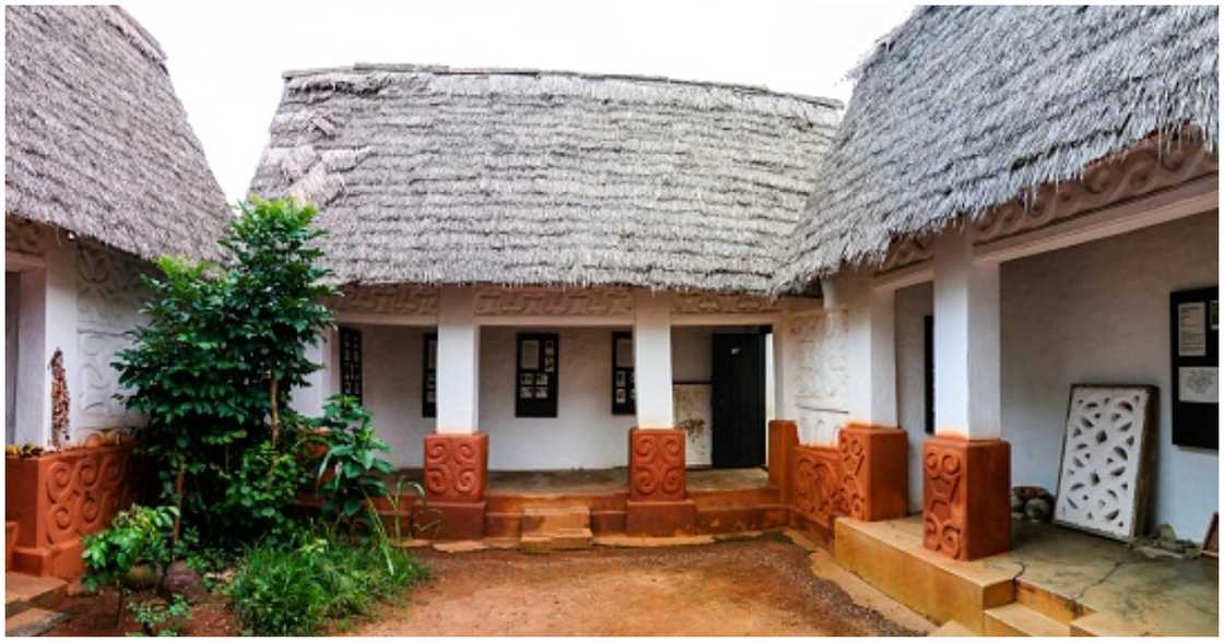 Asante Traditional Buildings Asante Traditional Buildings