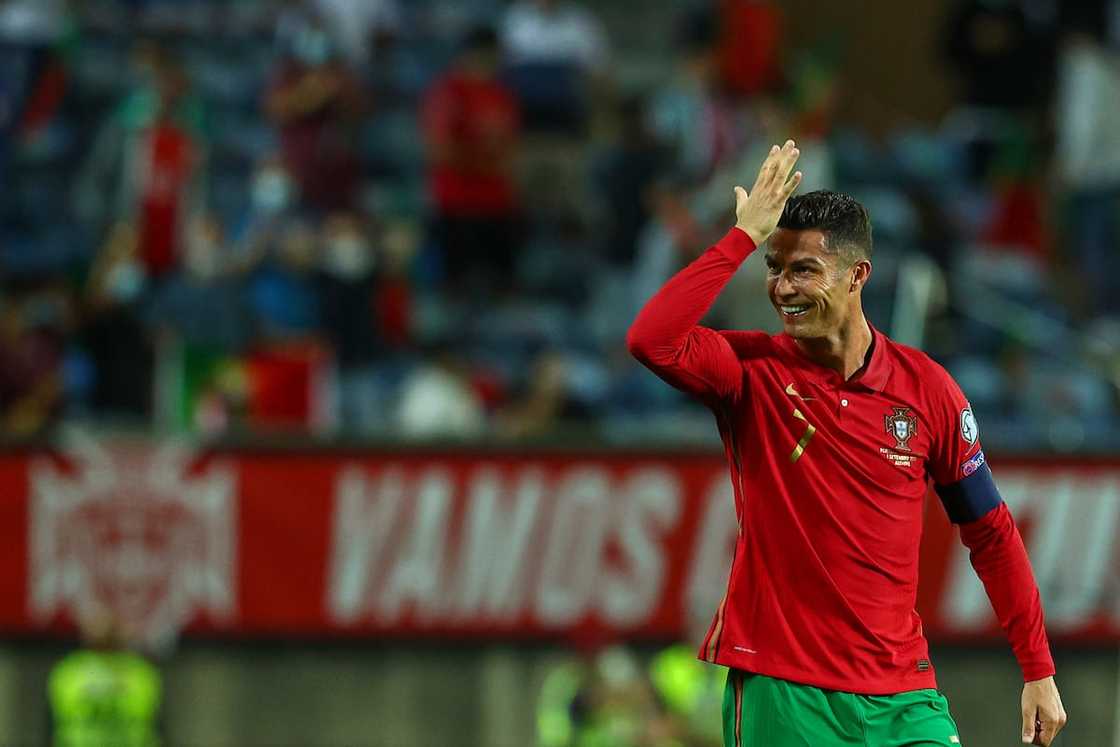 Cristiano Ronaldo Cristiano Ronaldo