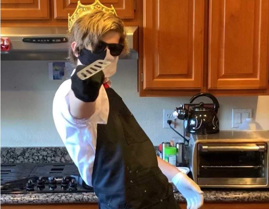 What does Ranboo look like What does Ranboo look like