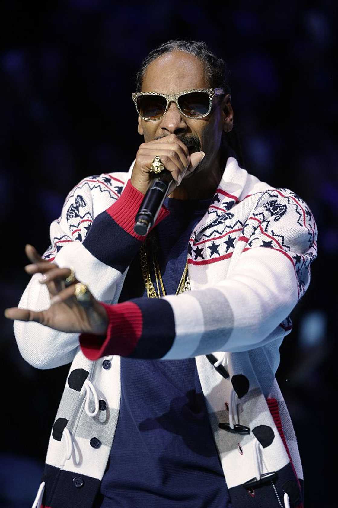 how tall is snoop doggy dogg how tall is snoop doggy dogg