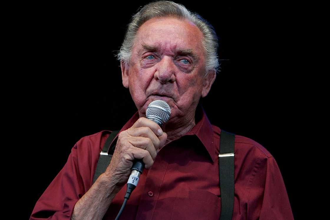 Top country artists Top country artists