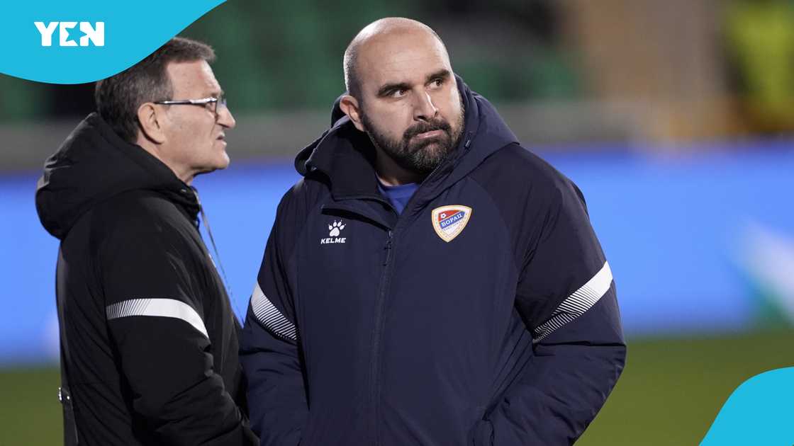 Football coach, Mladen Zizovic dies, Zizovic passes after heart attack, Radnički 1923, Mladost, Zizovic collapses in live match, players break down in tears, Serbia Super League.