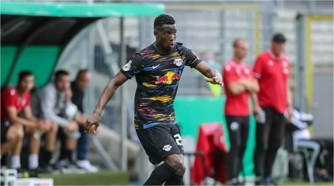 Man Utd Impressive Defender Transfer From RB Leipzig’ With Ole Gunnar Solskjaer Itching for New Right-Back Man Utd Impressive Defender Transfer From RB Leipzig’ With Ole Gunnar Solskjaer Itching for New Right-Back