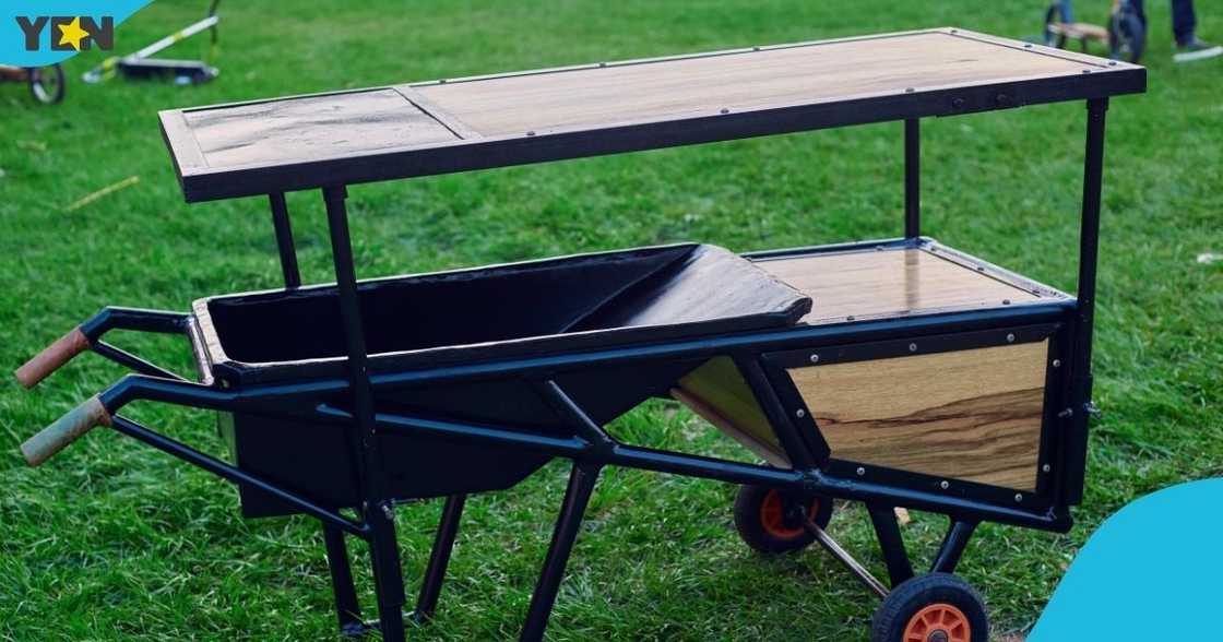 KNUST, innovative wheelbarrow, Kumasi, university, Art and Technology. KNUST, innovative wheelbarrow, Kumasi, university, Art and Technology.