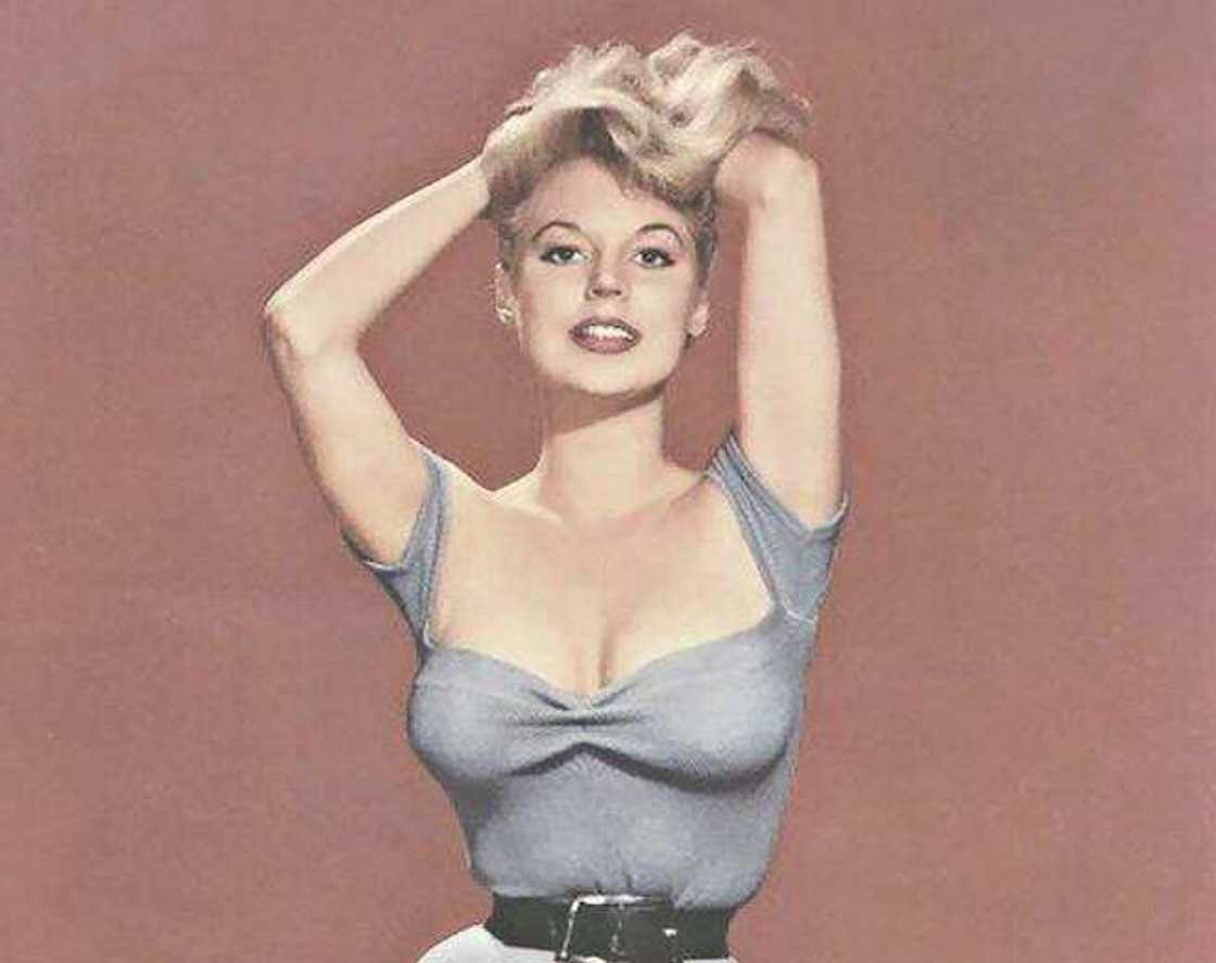 Betty Brosmer Betty Brosmer