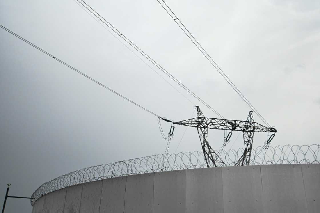 French nuclear power stations are getting old French nuclear power stations are getting old