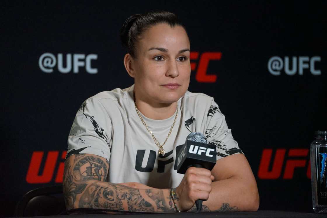 female MMA fighters female MMA fighters