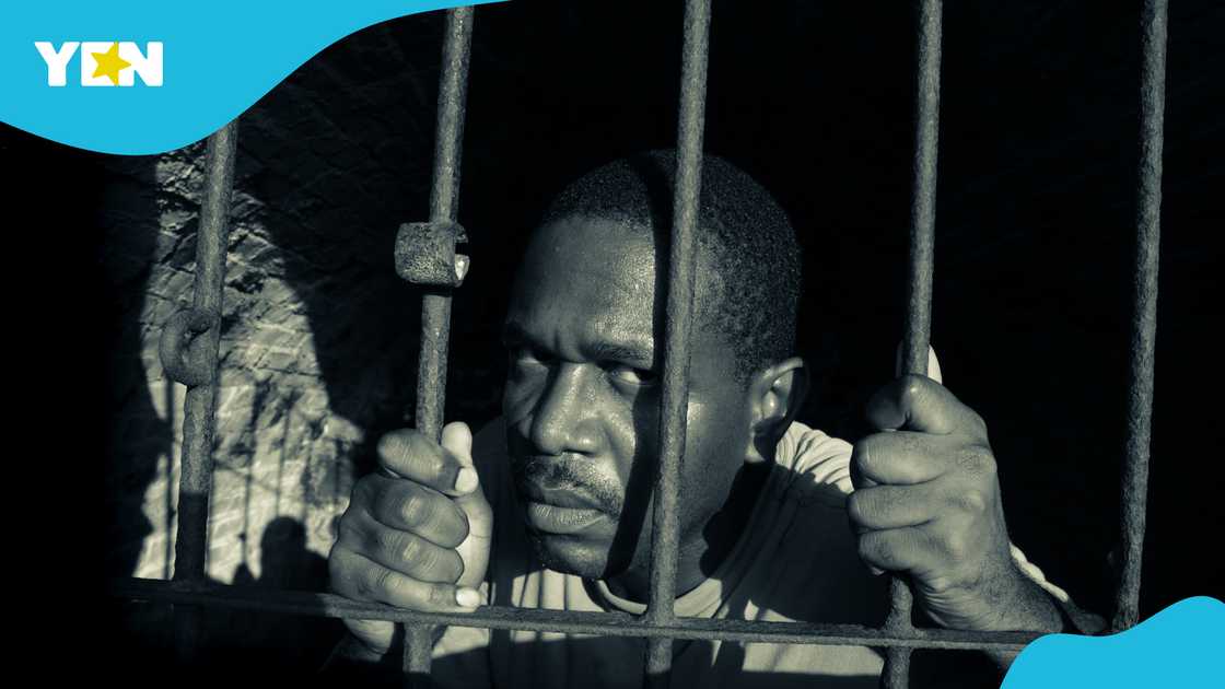 An attempted escapee from Tarkwa Local Prison signs a bond of good behaviour after an additional sentence. An attempted escapee from Tarkwa Local Prison signs a bond of good behaviour after an additional sentence.