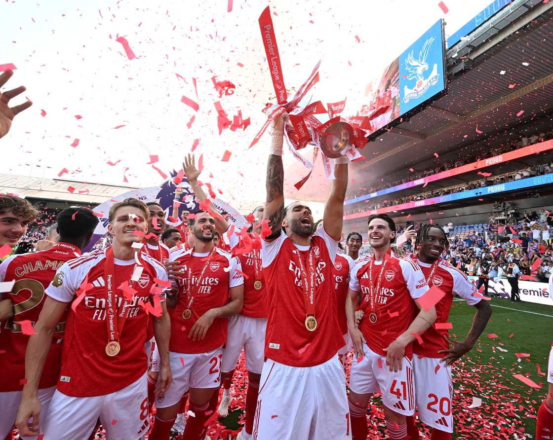 Why Two Arsenal Players Did Not Receive Medals During Title Ceremony Why Two Arsenal Players Did Not Receive Medals During Title Ceremony