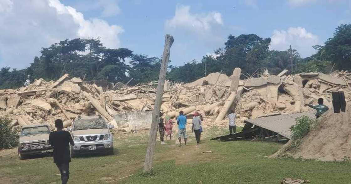 3-storey church building collapses and traps members at Akyem Batabi; one dies