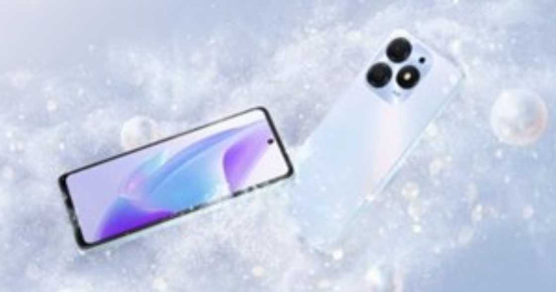 Tecno Spark 10 Pro Tecno Spark 10 Pro