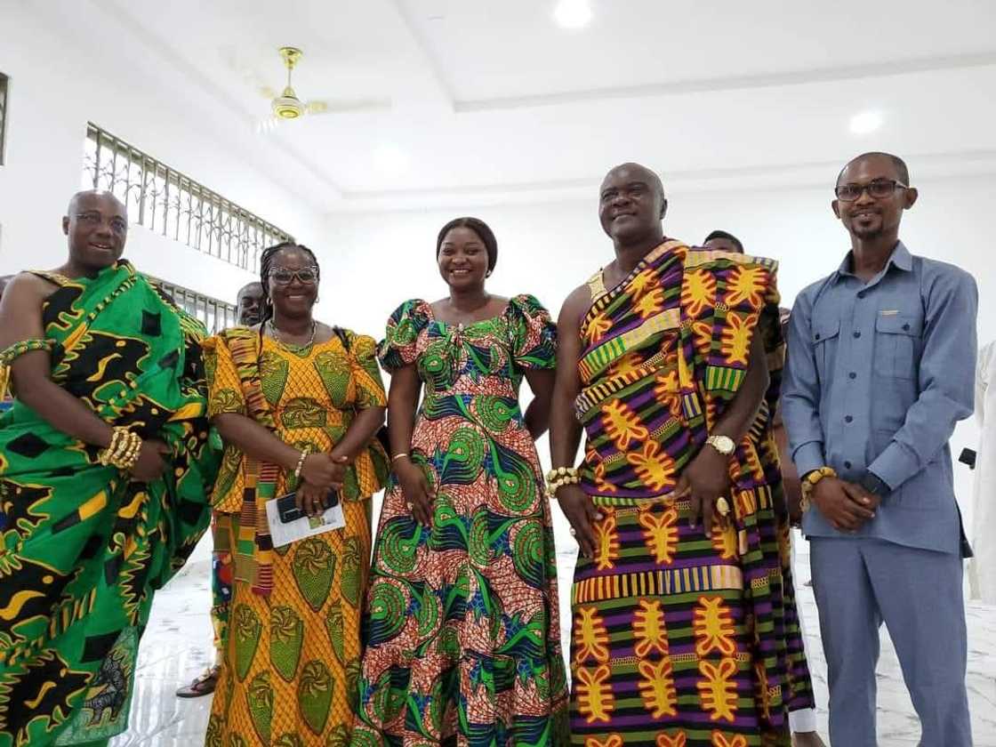 Government of Ghana, Google, Twi, Fante, Language, Akan, Cape Coast, Regions