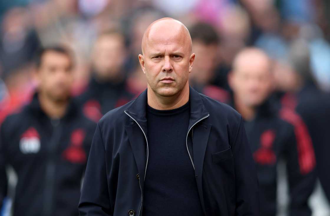 Arne Slot Liverpool manager, Arne Slot Premier League 2025/26, Arne Slot Liverpool tactics, Arne Slot Liverpool success, Arne Slot title challenge, Liverpool under Arne Slot, Arne Slot late goals Liverpool, Arne Slot replaces Jurgen Klopp