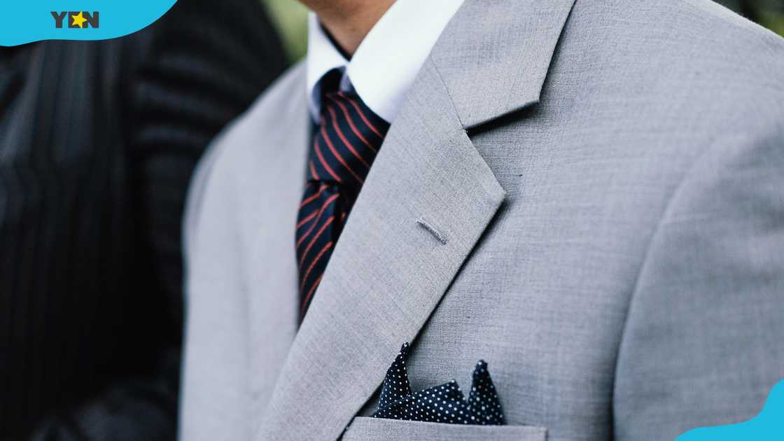 How to do a pocket square How to do a pocket square