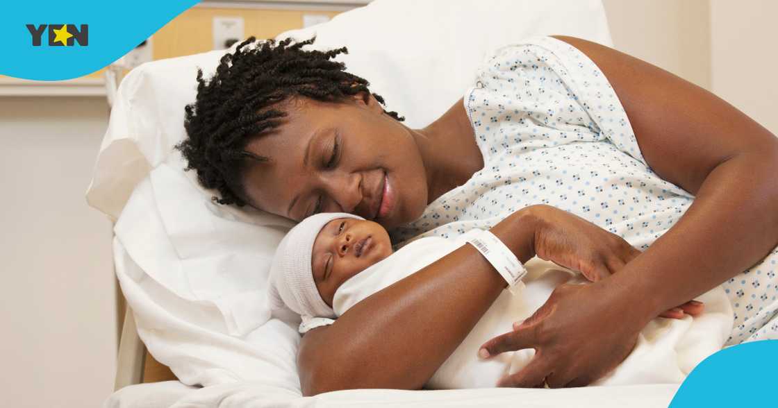 Sekesua midwife, delivery inside farm. medical tools, helen Dzameshie, midwife, baby delivery, Sekusua health centre Sekesua midwife, delivery inside farm. medical tools, helen Dzameshie, midwife, baby delivery, Sekusua health centre