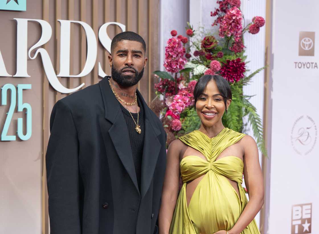 Skyh Black and KJ Smith pose at the Peacock Theater in Los Angeles, California. Skyh Black and KJ Smith pose at the Peacock Theater in Los Angeles, California.