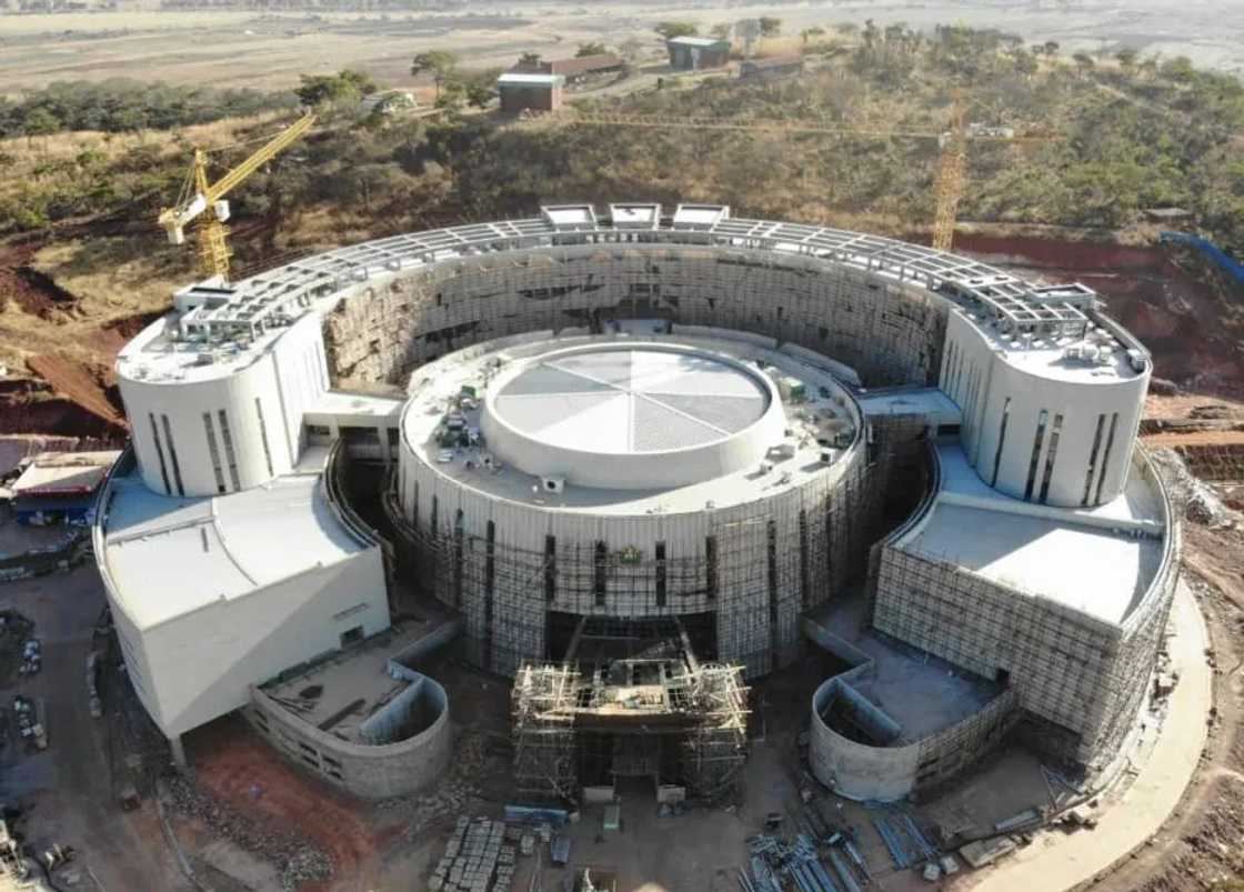 Zimbabwean's $160 million dollar parliament building