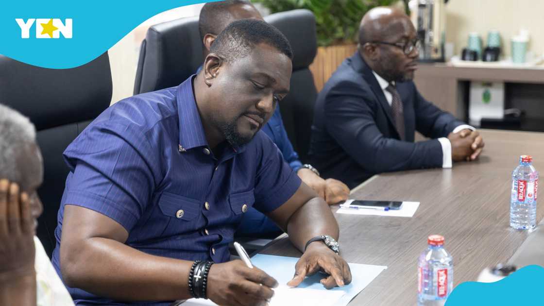 ECG Managing Director Dubik Mahama Resigns ECG Managing Director Dubik Mahama Resigns