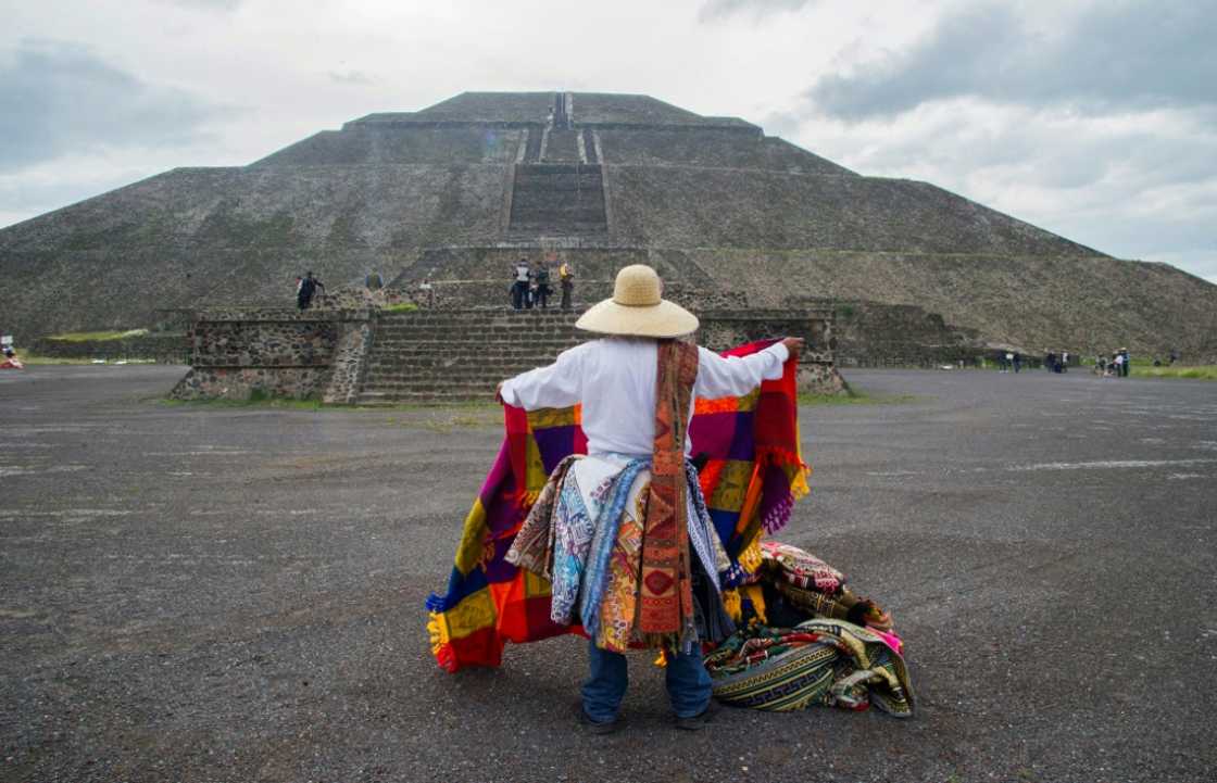 Teotihuacan (pronounced tay-uh-tee-waa-kaan), which lies 30 miles northeast of Mexico City, was an important site of cultural exchange and innovation in Classic Mesoamerica Teotihuacan (pronounced tay-uh-tee-waa-kaan), which lies 30 miles northeast of Mexico City, was an important site of cultural exchange and innovation in Classic Mesoamerica