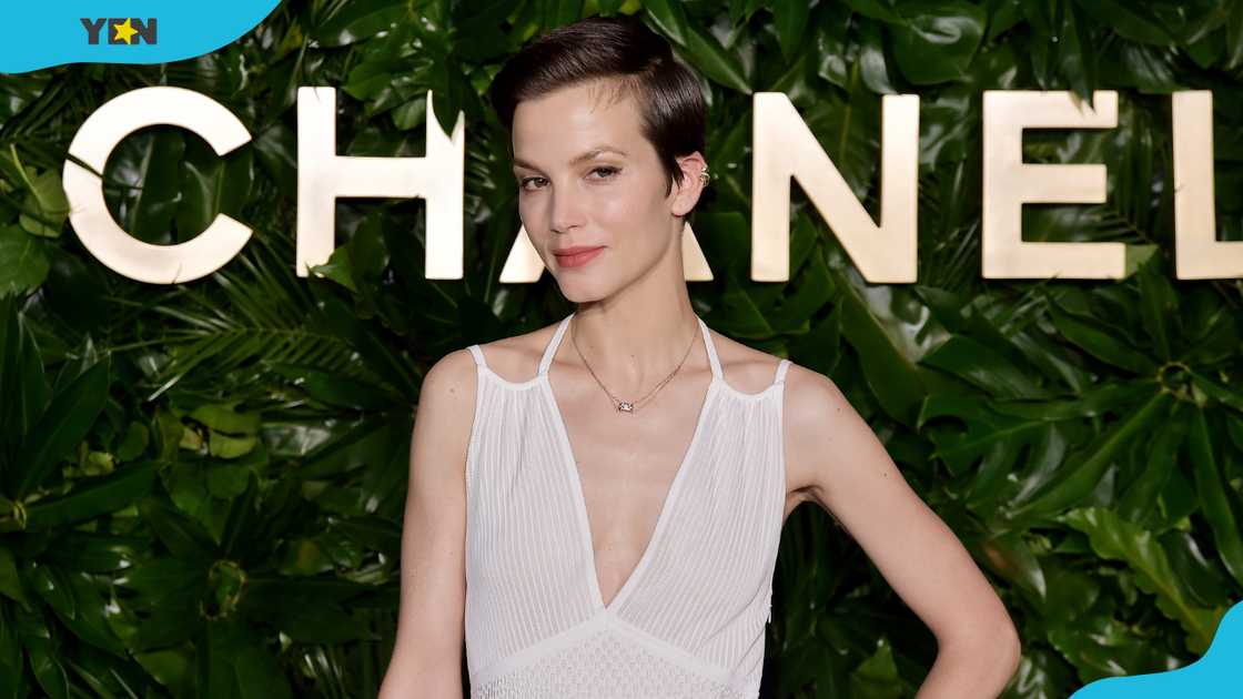 Sylvia Hoeks attends Chanel Dinner Celebrating Gabrielle Chanel Essence With Margot Robbie. Sylvia Hoeks attends Chanel Dinner Celebrating Gabrielle Chanel Essence With Margot Robbie.