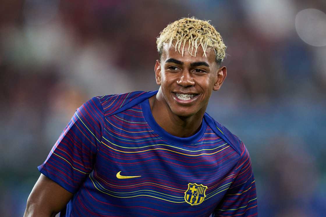 Lamine Yamal's Ballon d'Or chances, Can Yamal win the Ballon d'Or, Yamal vs. Dembele Ballon d'Or race Lamine Yamal's Ballon d'Or chances, Can Yamal win the Ballon d'Or, Yamal vs. Dembele Ballon d'Or race