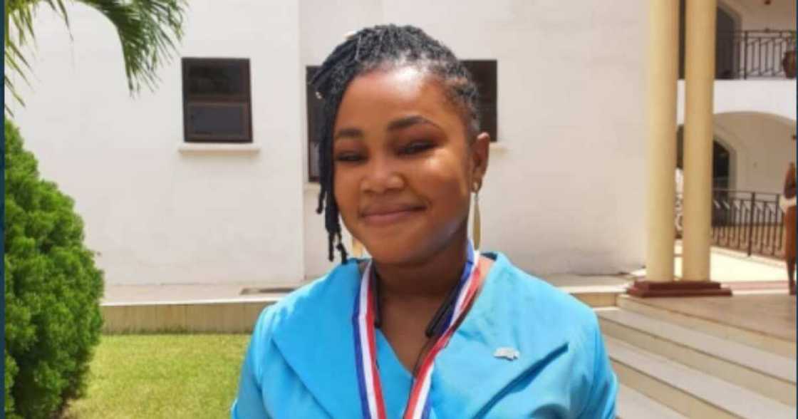 Wife and mother of 2 bags a certificate in Software Engineering Wife and mother of 2 bags a certificate in Software Engineering