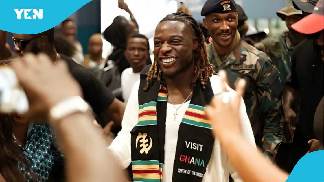 Jeremy Doku, Manchester City, Madina, Belgian player, English football player Jeremy Doku, Manchester City, Madina, Belgian player, English football player