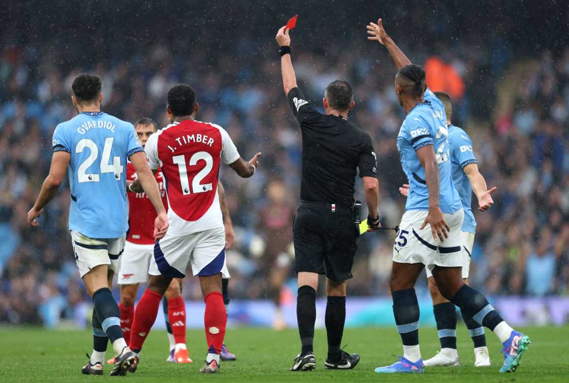 Manchester City vs Arsenal, Jeremy Doku, Leandro Trossard Manchester City vs Arsenal, Jeremy Doku, Leandro Trossard
