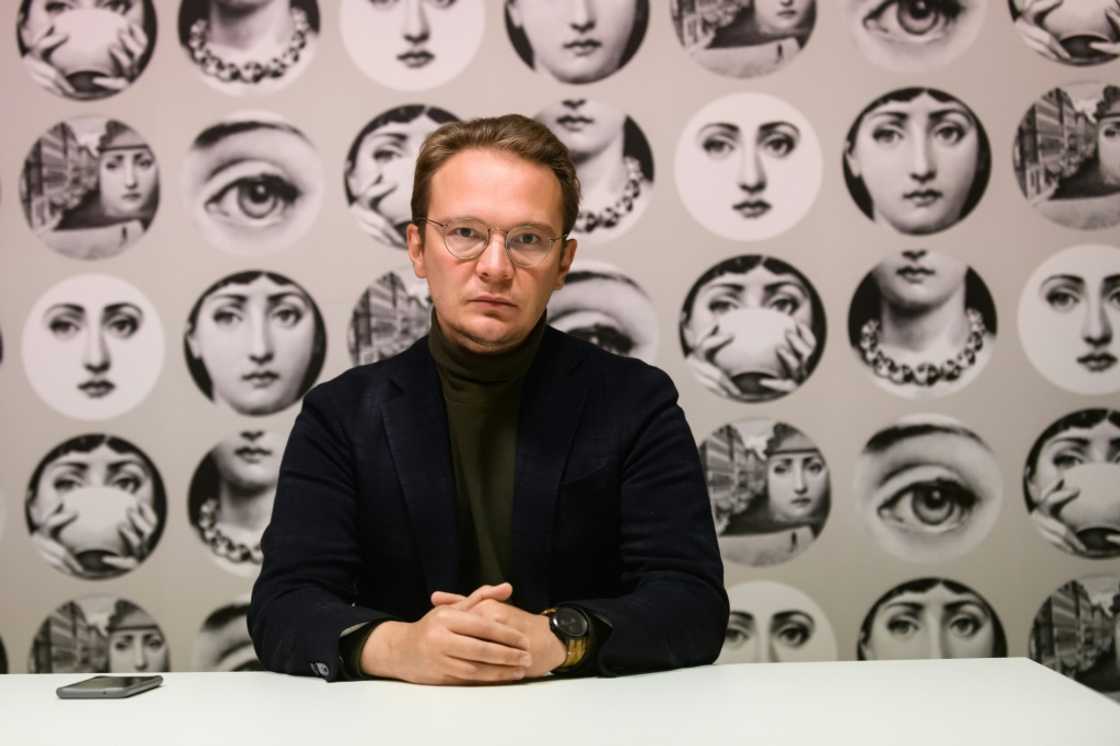 Kirill Martynov, deputy editor-in-chief of Novaya Gazeta, left with a laptop as his only luggage Kirill Martynov, deputy editor-in-chief of Novaya Gazeta, left with a laptop as his only luggage