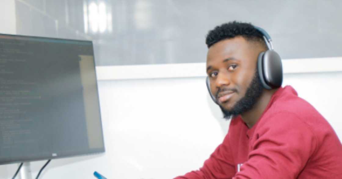 Favour Ori, CEO of fintech company receives $1 million as pre-seed funds