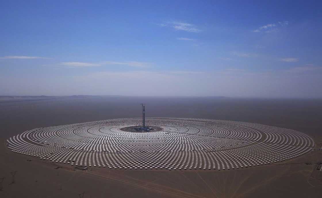 A 100-megawatt molten-salt solar thermal power plant in Dunhuang, northwest China